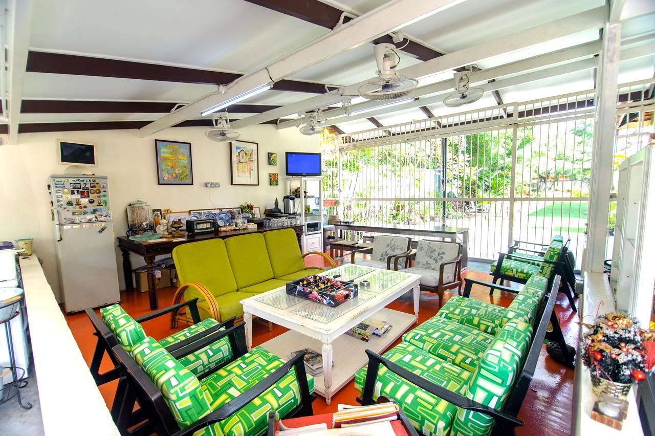 Casugria Dutch 1810 Bed & Breakfast